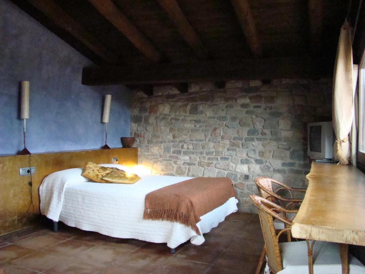 Monegal Hotel San Lorenzo de Morunys Bilik gambar